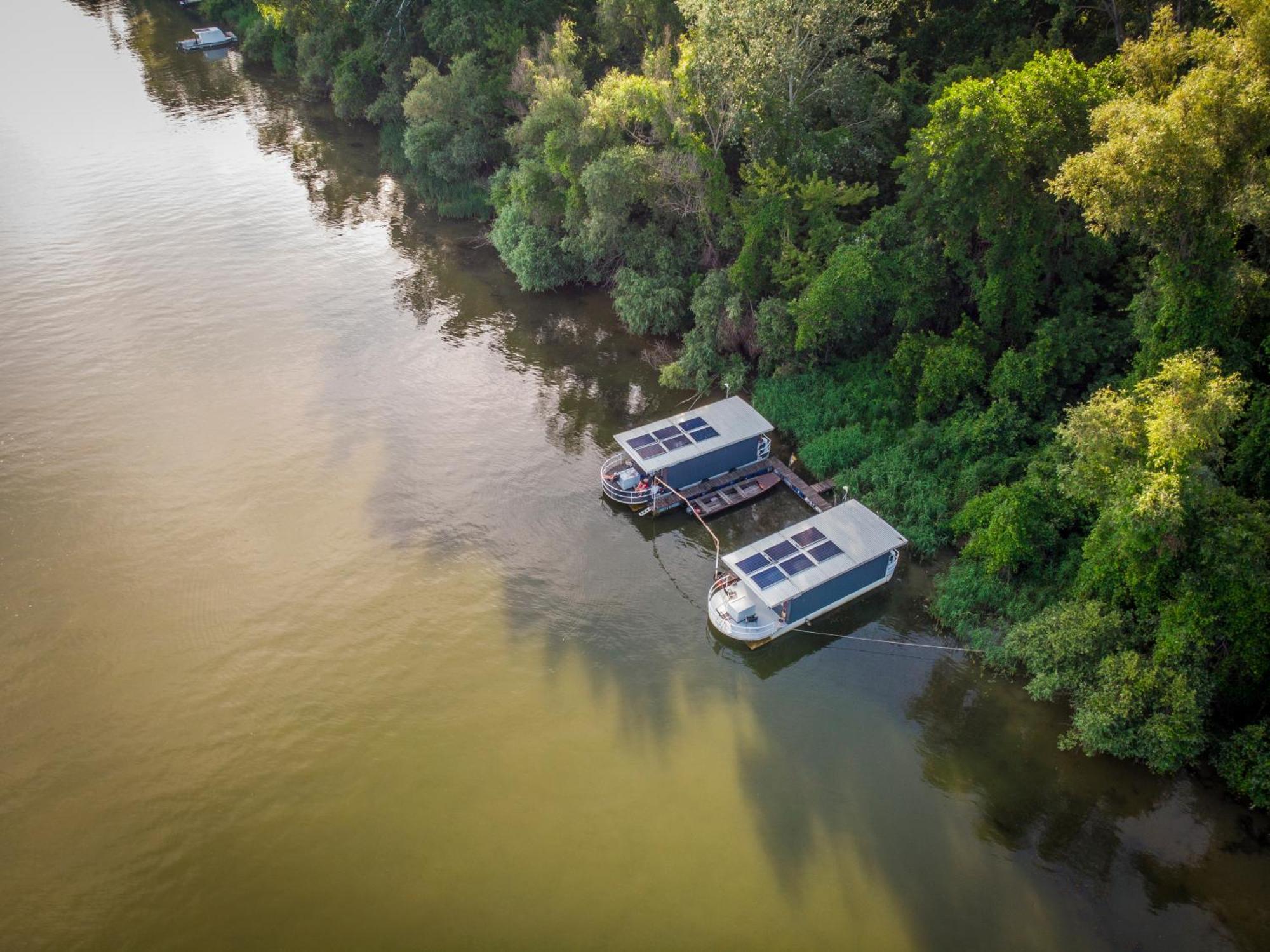 Lakohajo, Uszohaz - Tisza-To Hotel Tiszafüred Екстериор снимка